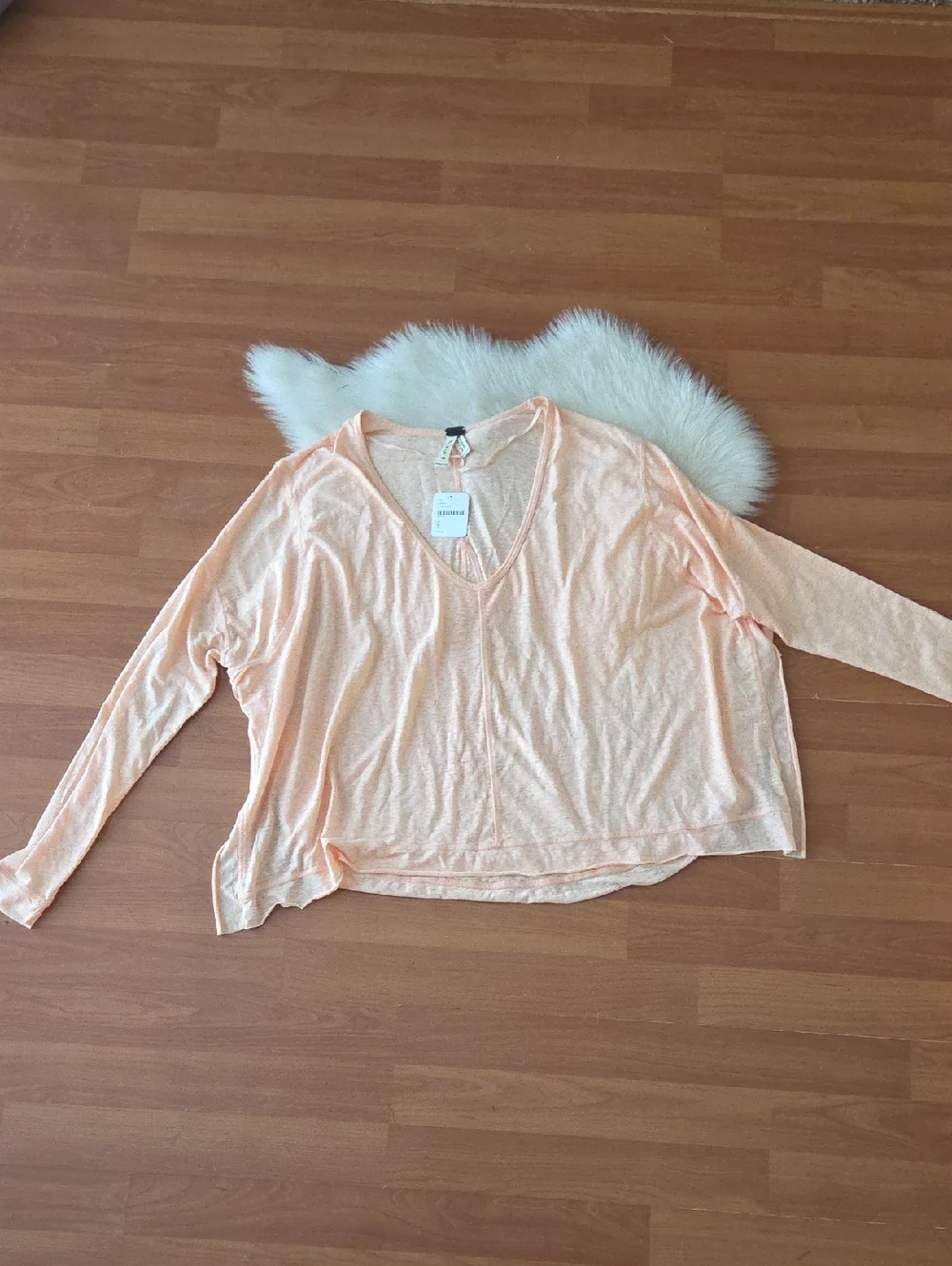 NWT Free People We The Free Light Peach V-Neck Long Sleeve Oversized  Top Small